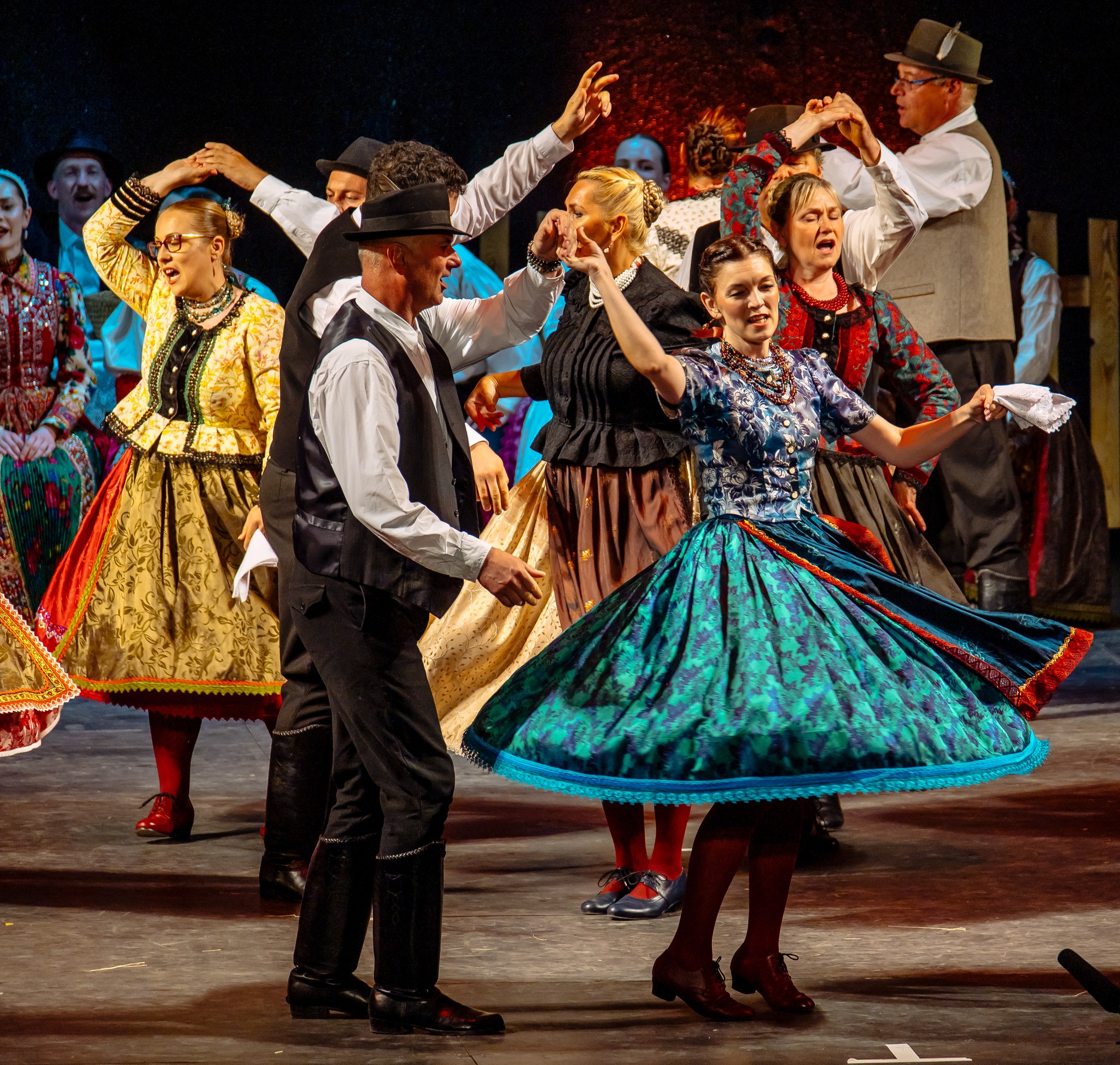 A Tiszavirág Néptáncegyüttes támogatására